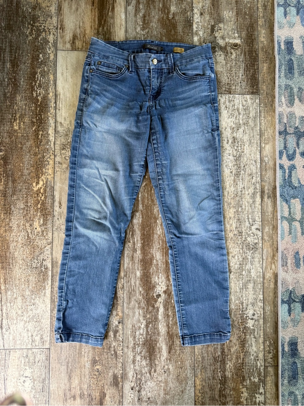 2 for $30 sale: Level 99 Lily crop skinny straight jeans - 27